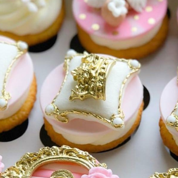 Baking Small Pillow Silicone Mold - Picture 8 of 13